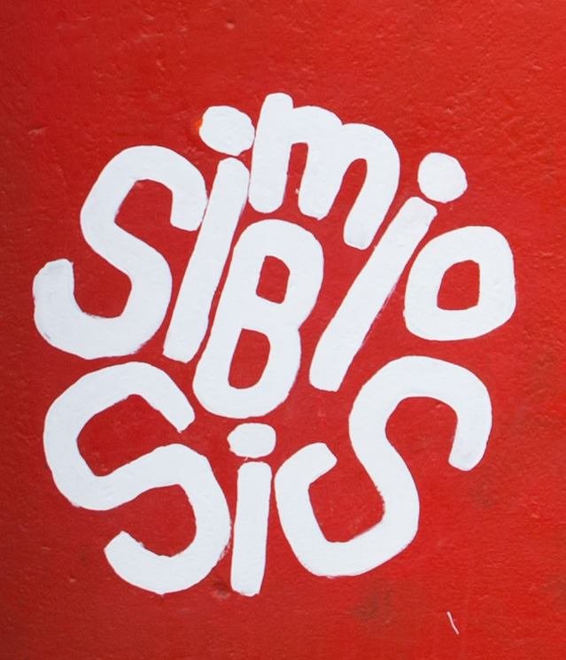 Agradecemos a Simbiosis / Colectivo de Arte Independiente por difundir la lectura a través de su arte. Muralización realizada en el marco de la 7ma Feria Internacional del Libro - #FILT2018.
#ManuelGonzálezPrada #100AñosDeLucha