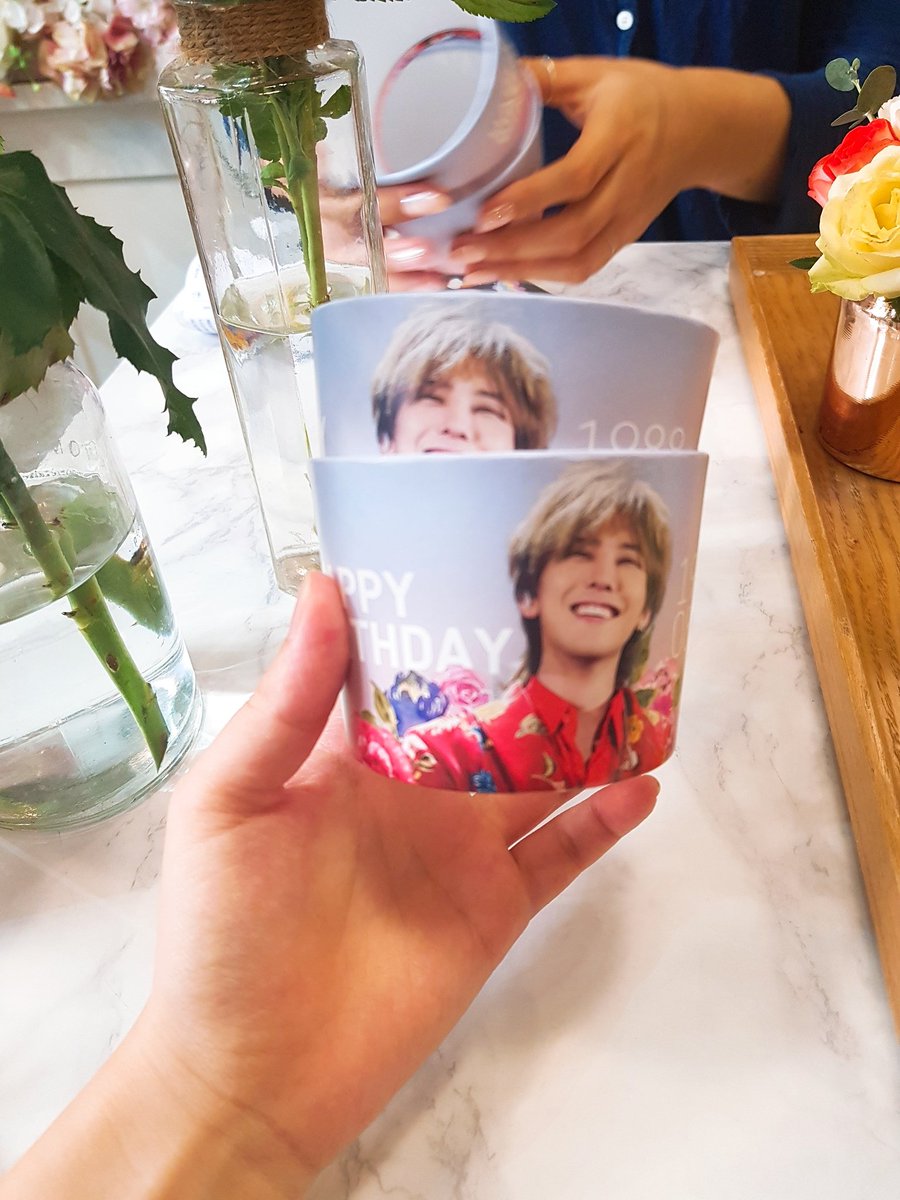 B_mimming's tweet photo. 카페에 있는동안 행복했어요
감사합니다

#HAPPY31GDAY 
#보고싶은_지용아_생일축하해
#Likeyouevent https://t.co/sru9arhuQz https://t.co/n4hVkNaq06