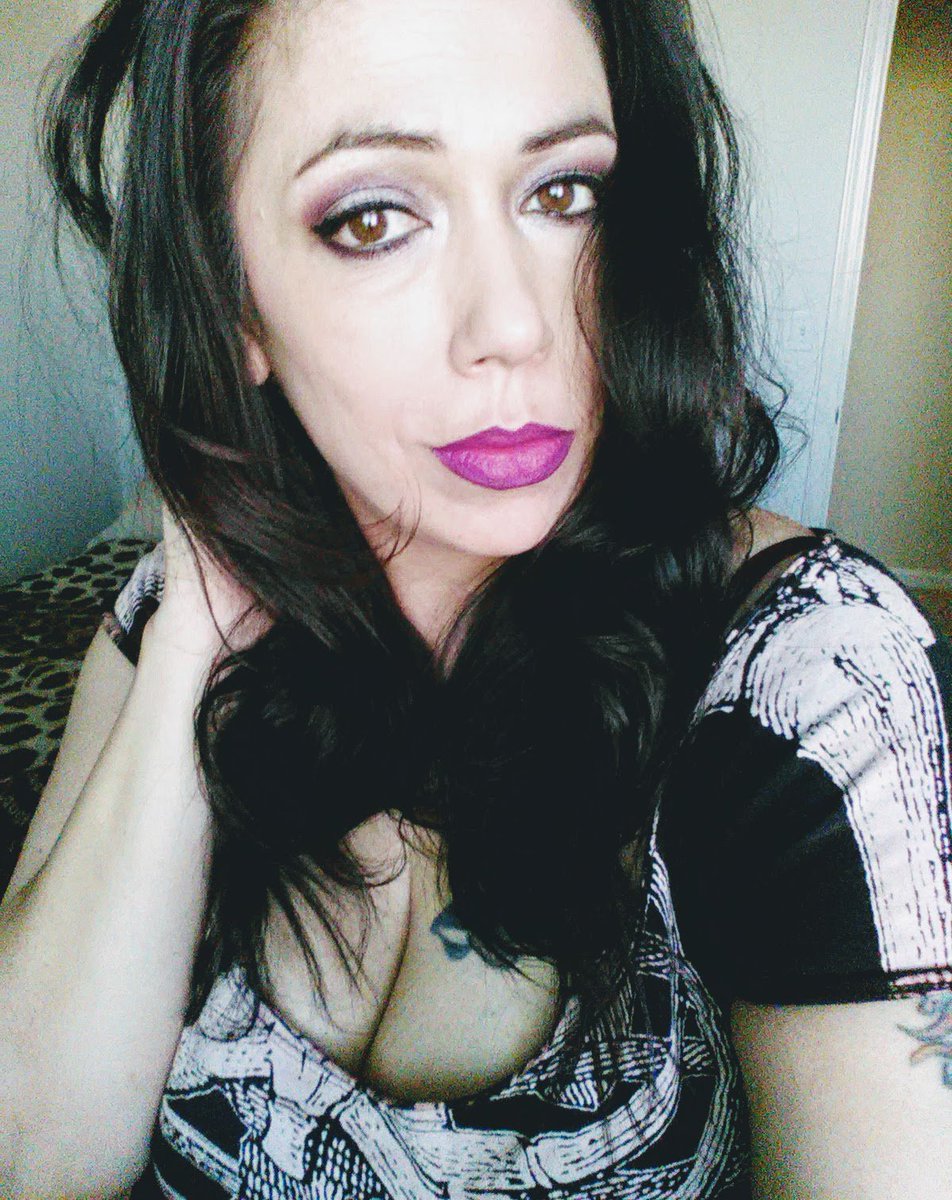 _Deadmomalive's tweet photo. LIVE on....
https://t.co/QVo3VQKGkf
https://t.co/DEOo2pdg9R
Come hang out with DMA!
@GetGrilledG @TwitchPromoters @TERM1N8T0R @SmallStreamRts @girlstreamers @KongRTs #Californiastreamer #shootinggames #latinalady @Restreamio #fourtwenty https://t.co/OyQLx8AMkW