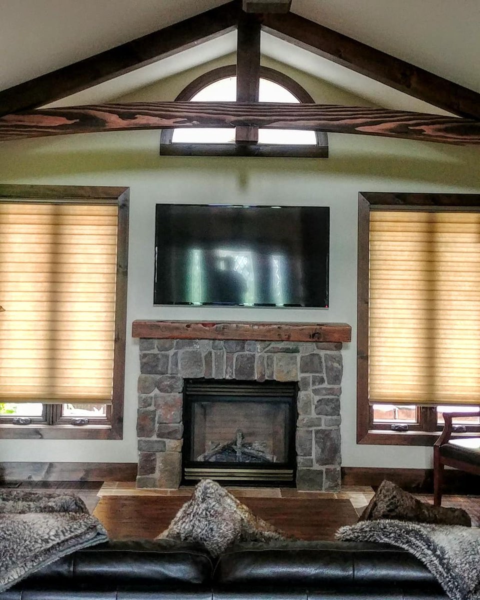 YVR_PAINTER's tweet photo. What a beautiful countryside home. #chathamkent #benjaminmoore https://t.co/83p989wmPr