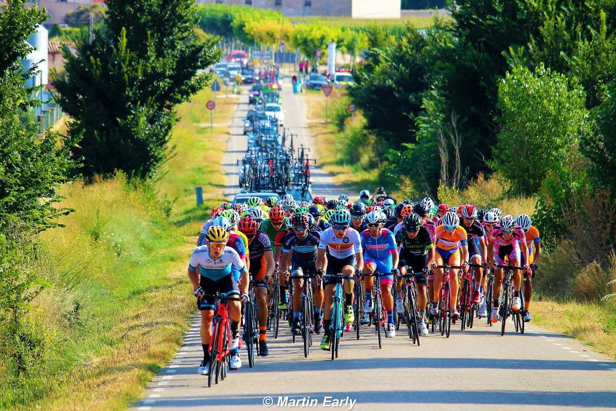 martin__early's tweet photo. Galería de fotos etapa 2 #VueltaRibera 17-08-2018
1 Van de Paar #ACROG
2 Téllez #CorbatasPindal
3 Cadavid @FundacionLintxu
@VueltaRibera
https://t.co/uxaiugd7OA https://t.co/f3VSsZaJZk