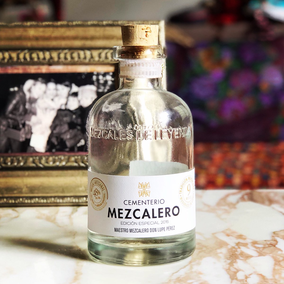 LeyendasMezcal's tweet image. Happy Friday mezcal lovers!                               #mezcal #friday #friends #bff #sahuayensisagave #limitededition #cementeriomezcalero #michoacan #mexico #americanasahuayensisagave #agedinglass #artisanalmezcal #leyendamezcal #mezcalesdeleyenda #mdlcementeriomezcalero