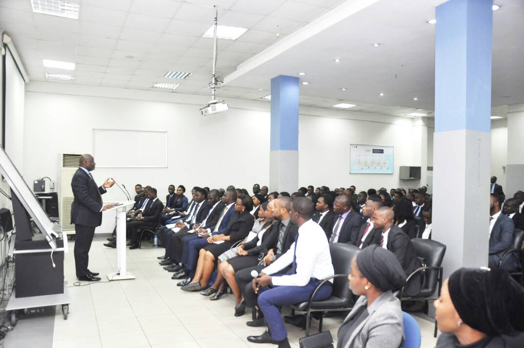 Pryncecharming's tweet image. It was an inspiring time listening to @AAdeduntan - M.D of @FirstbankNgr #FirstBank #YouFirst #FirstAcademy #FoundationSchool