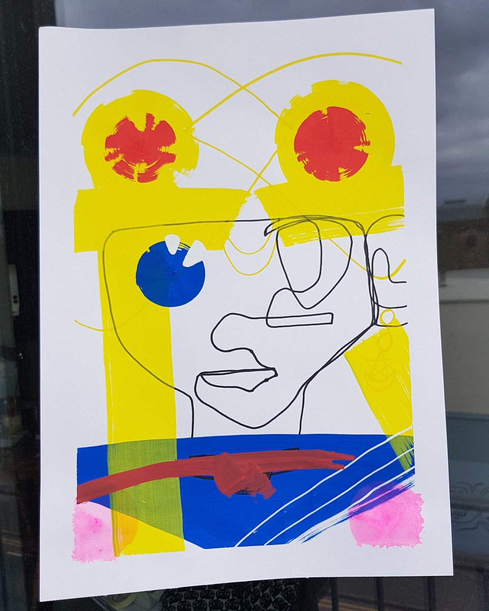 MASHcreativeart's tweet photo. 🌙 Moon 🌙 An abstract A3 piece, the prompt being "Moon". First time trying something abstract and I am absolutely in love with it!
.
#moon #posterman #postermanbiggie30 #postermanbiggie50 #ink #sharpie #tipex #sailormoon #abstractart #bold #naokotakeuchi #continuouslinedrawing https://t.co/d9at5lsL5n