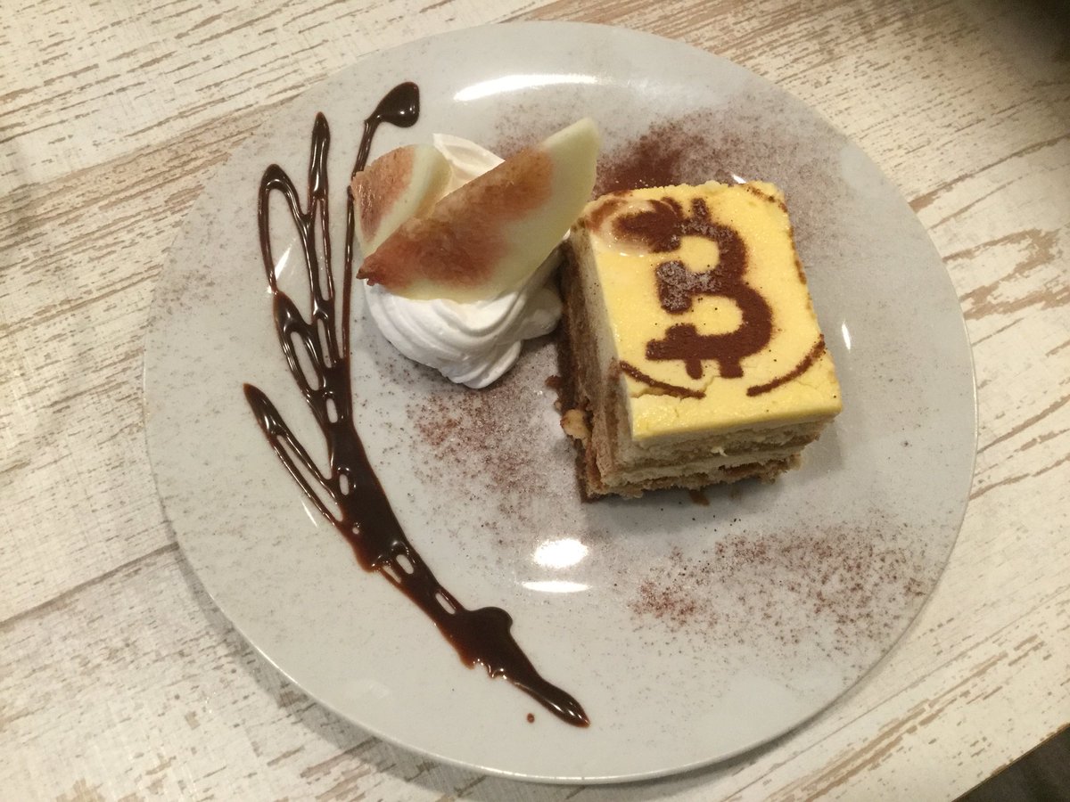bit_cafe2017's tweet photo. 8月の仮想通貨オフ会も無事に終わりました(^_^)
最近、仮想通貨の相場と参加人数が見事に
リンク中😅😅😅 乱高下のあと下落中💦
#Bitcafe #仮想通貨オフ会 https://t.co/1KzxbVrFxO