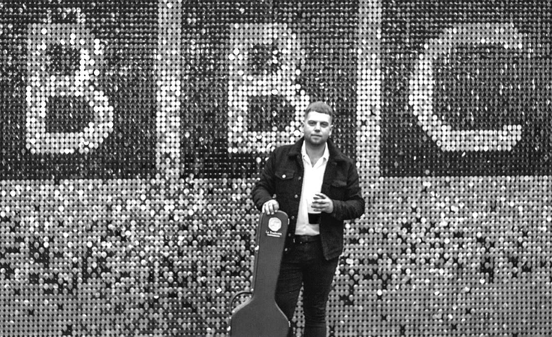 WeeBlueCoo's tweet photo. When our fabulous Wholesale Account Manager Joel is not in the office, you can find him around the festival this month playing some foot stomping country music 🤠. This Saturday at 17:45 he'll be playing BBC at the Fringe for a second time, go and say Hello! https://t.co/R83mtTStp1