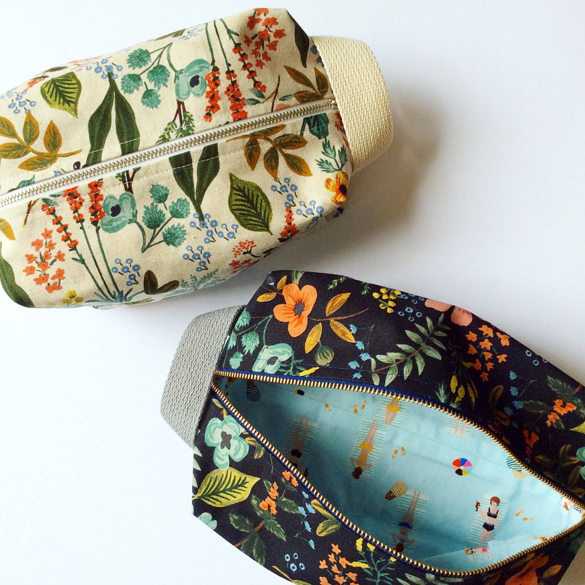 Loving these lifestyle bags in gorgeous prints! The perfect accessory for transporting your travel or everyday essentials. Beautiful inside and out, Canadian made and in shop now 👌🏼👌🏼👌🏼 #riflelifestyle