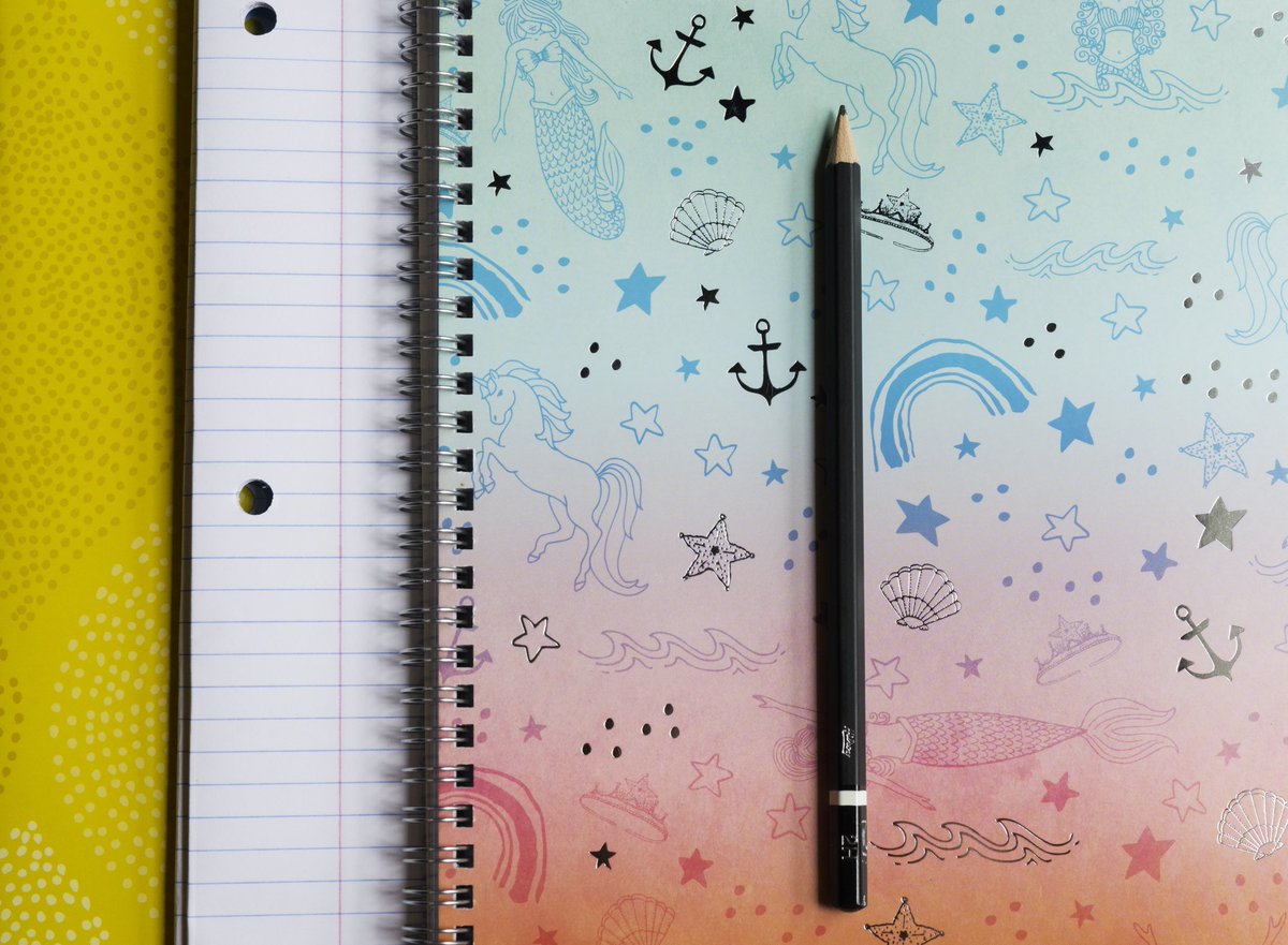 HilroyCanada's tweet image. Your imagination is powerful. Think of all of the magical, amazing things you can start with a pen and paper. #BackToSchool2018 #Hilroy100