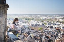 Les phrases cultes (et belles photos) des blogueurs qui ont visité le Berry <a href="/BerryProvince/">Berry Province</a> @juliette_jnspc <a href="/Galswind/">Galswind</a> <a href="/GourmandVoyage/">le_gourmand_voyageur</a> <a href="/voyagesetc/">Adeline Gressin</a> @allezgizele <a href="/voyagesenfants/">Voyages et Enfants</a> <a href="/VoyageFamily/">Voyage Family</a> @Madame_Oreille <a href="/CarnetsTraverse/">Carnets de traverse</a> <a href="/carnetdescapade/">Laurène Philippot</a> <a href="/WorldElse/">World Else</a> leberry.fr/bourges/econom…