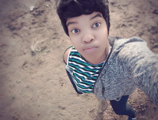 SimangeleMavun1's tweet photo. #AndriodVsAppleFlames https://t.co/uAner7aXae
