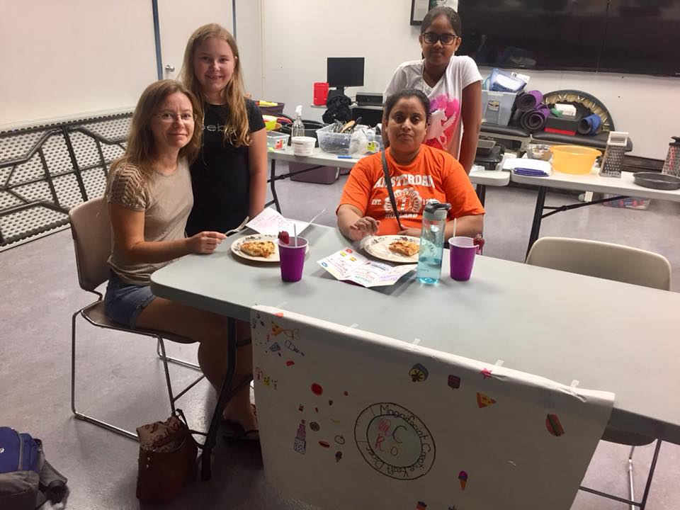 MHCSummer_CS's tweet photo. The last day of Chef Hero calls for a pop up restaurant where the campers get to serve their parents the delicious food they learned to make through out the week. #chefhero #mhc #summercamp #popuprestaurant https://t.co/OapFQaL4md