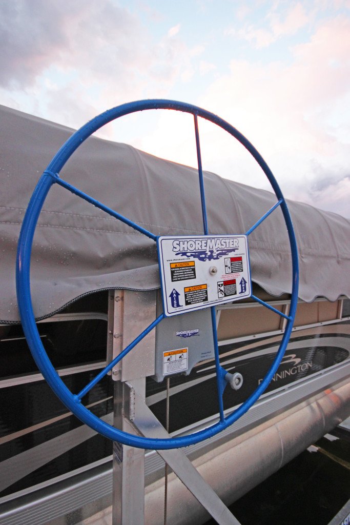 ShoreMaster's tweet photo. Enjoy a universal design perfect for new or existing boat lifts when you install the Lift Mate from ShoreMaster. It installs quickly with simple hand tools for a quick boat ... #shoremaster #shoreline #docks #lifts #docksandlifts #boatlift #boatdock #boating #summer2018 #lakelife https://t.co/JXn8V9xOZq