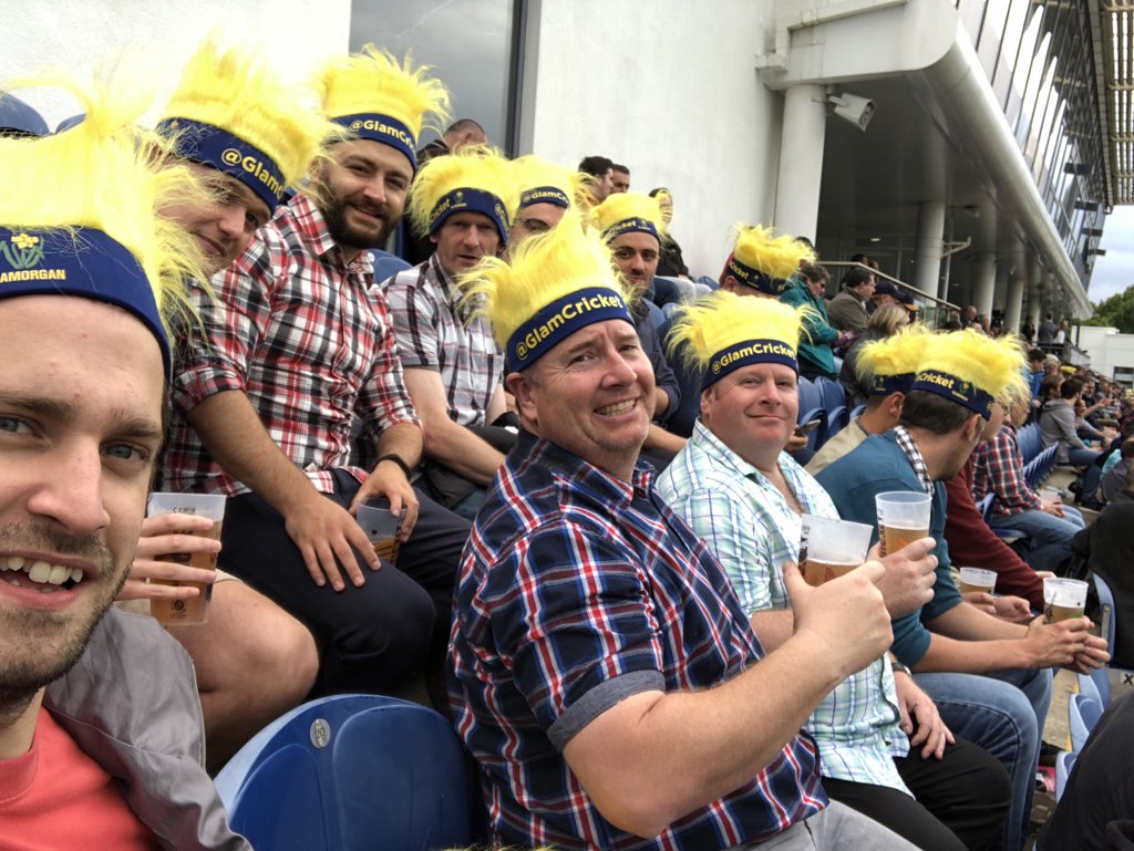 Celtic Hawks CC enjoying their end of season night out. <a href="/GlamCricket/">Glamorgan Cricket</a> #GLAvSUR #GoGlam