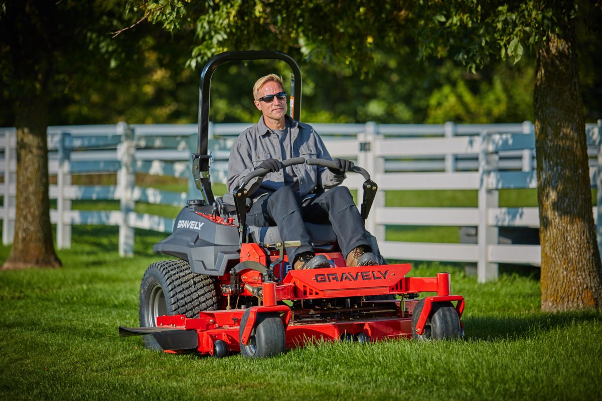 HoekstraEquip's tweet photo. RT @gravelymowers: Learn more about what makes Gravely products built to mow the distance: https://t.co/3rsL4DIRfN https://t.co/F5diFl1Eyb