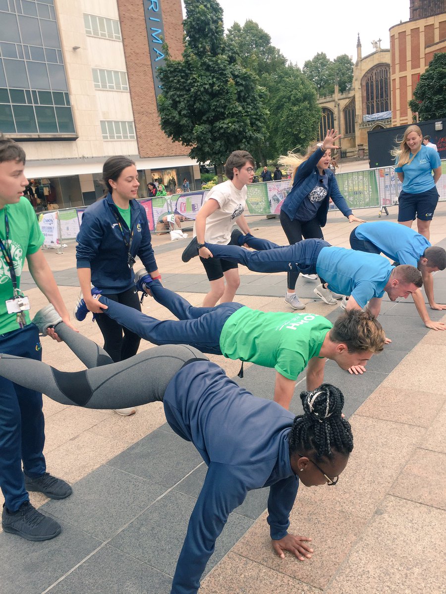 WendyJCSF's tweet photo. Crazy team amusing themselves waiting for the van #endofdayfun ๐๐๐#covsportsweek @COVSF @CovSport @EnV_Coventry @SportsDevCSF https://t.co/igghQInipE