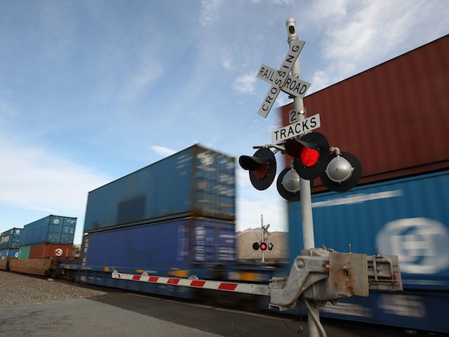 IdealeaseInc's tweet photo. Idealease Safety Bulletin - Your Truck is No Match for a Train!
https://t.co/TpZ42yJEqW https://t.co/NaCgOroygy