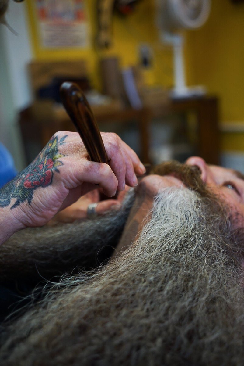 rjpimage's tweet photo. #legend #barber #279churchstreetbaber #britishchampion #chops #tbbmc2018 #beard #bearded #beardclub #moustache #diversity #blackpool #wintergardens #charity #barbershop @279churchstreetbarbers @sandgrown_beardsmen @bbcnorthwest @tbbmchamps @captainfawcett @woodysgroominguk https://t.co/mjZVGWnNNc