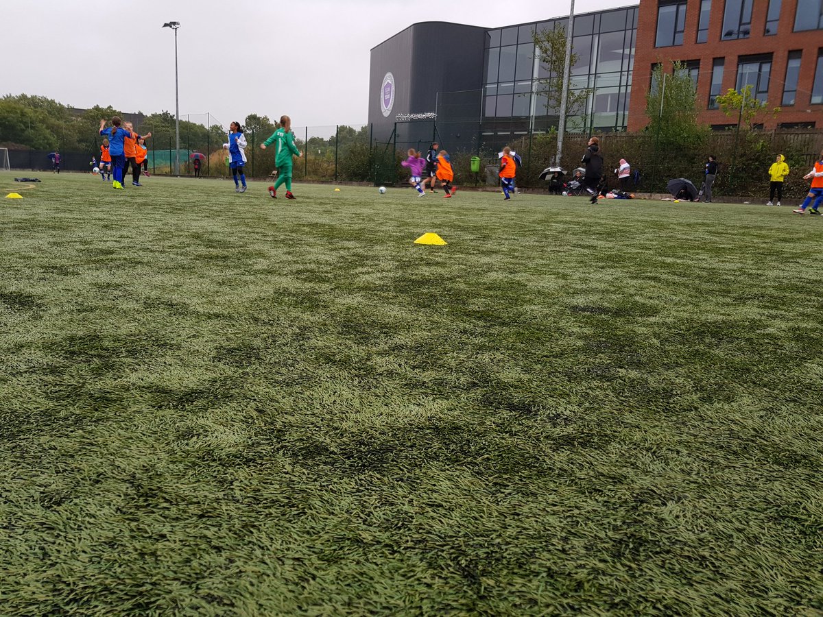 OAFCWomen's tweet photo. The U9s and U11s tonight are playing small sided games with a focus on 3v3 games.

It's goals goals GOALS tonight.

Spaces remain in the U11s ahead of our very first season, want to join us?

(E) women@oldhamathletic.co.uk

#OAFC
#OAGAWFC https://t.co/0ni4kQM3Qe