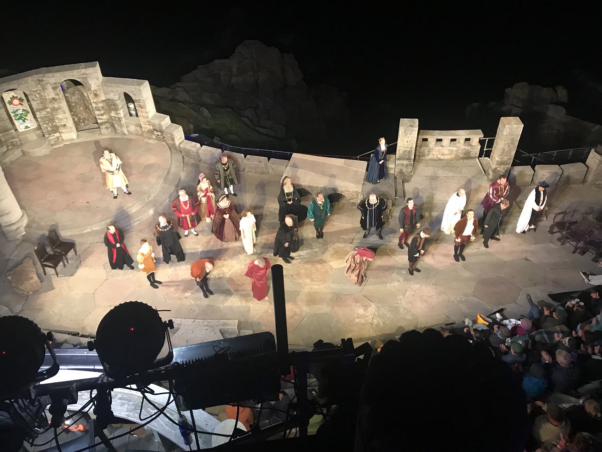 Wolf_Hall_2018's tweet photo. Final Show tonight ... another sold out show at the @minacktheatre and then it’s gone forever. https://t.co/mVcLt8aaYE