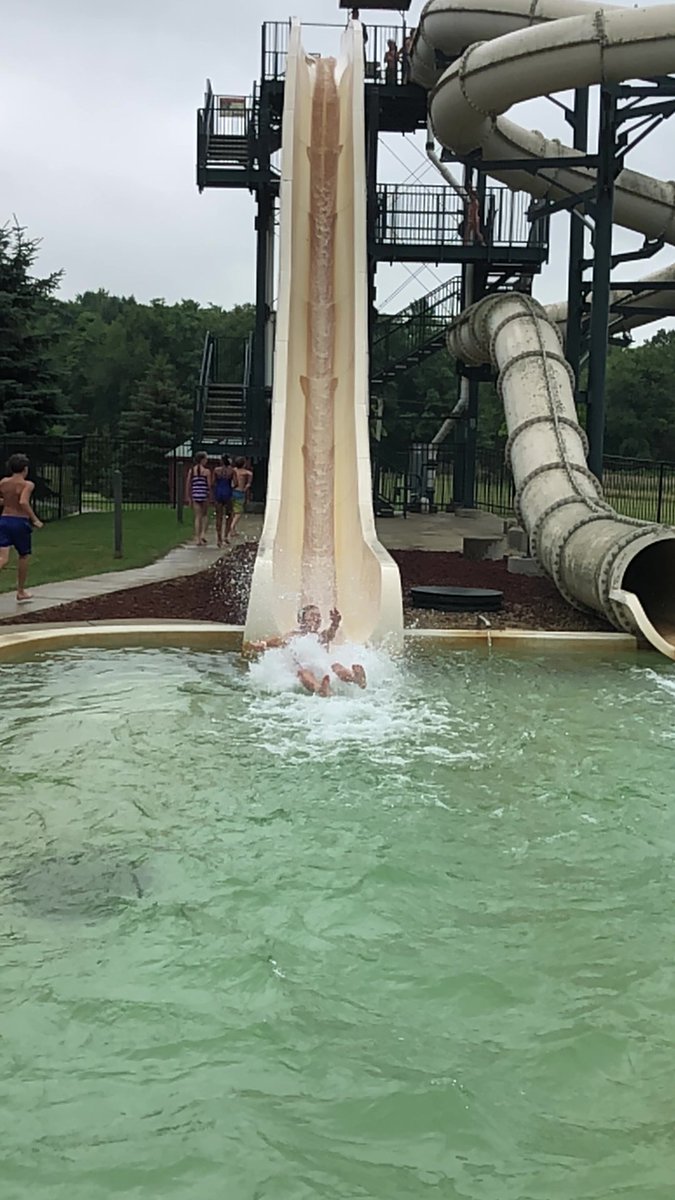 AlexandraLena22's tweet photo. Water park fun!! #LfLeads #LFCCbeapartofagreatsummer #LFChildCare https://t.co/DVo5XtSfQU