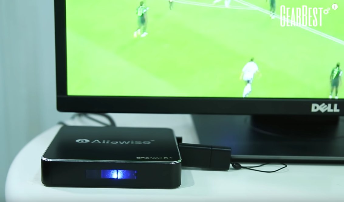 TheGearbest's tweet image. 👉 Turn your TV into real media center with #Netflix #YouTube and even Android games with this Alfawise A8 TV Box. 4K entertainment at its finest! 👌 
➡️  See all specs and grab it for just $29.99: gearb.es/x0qYG