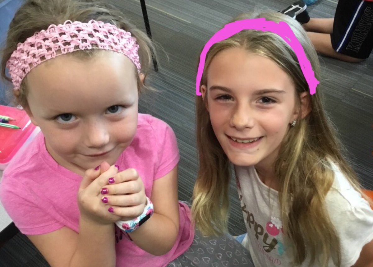 mrswaters4th's tweet photo. Kindergarten buddies FUN!  We helped our buddies get their I Pads set up and taught them how to use Seesaw! https://t.co/wjDzCuYNwf