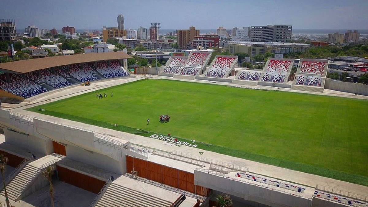 julioquiroz25's tweet photo. Innovación y creatividad al momento de reconstruir el estadio Romelio Martínez, es un escenario para la práctica del fútbol en Barranquilla, Colombia. #innovaccionuac @UAutonoma @Ingenierosuac https://t.co/NWHdR0htVS