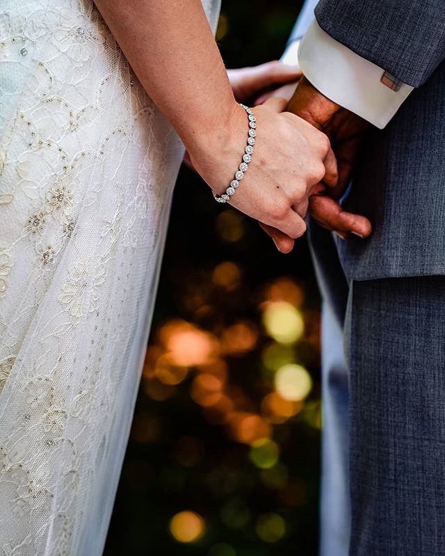 @sebrinathefox calls these handy holdies.

#sonyalpha #sonyimages #a7riii #85mm  #halifaxweddingphotographers #halifaxweddings  #halifax #huffpostido #wedphotoinspiration #junebugweddings #foxandfellowphoto #novascotiawedding #wedding #loveauthentic #eas… ift.tt/2OMIayr