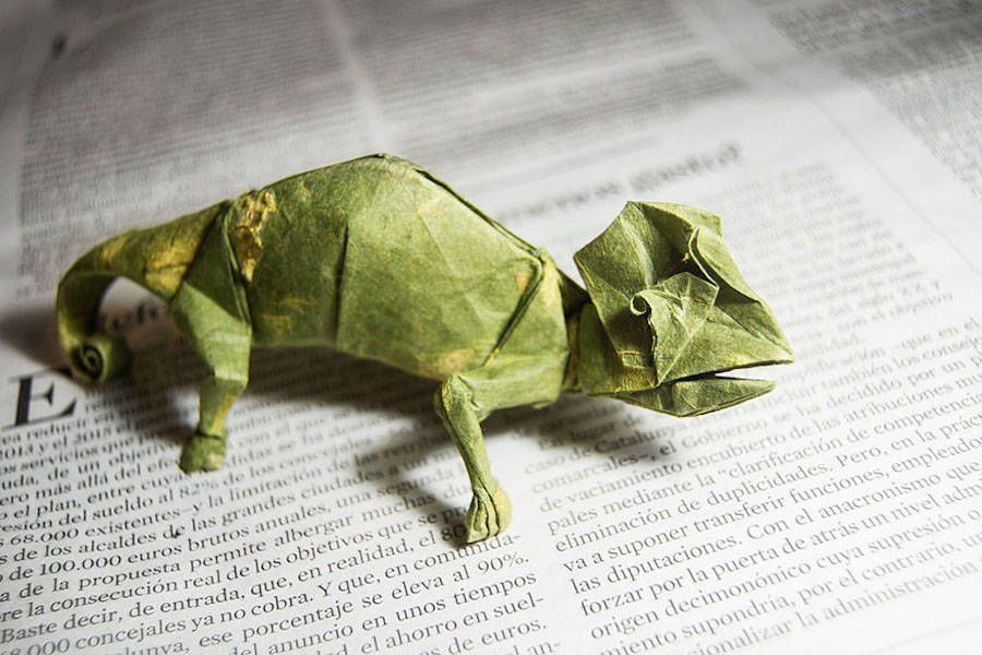 fubiz's tweet image. Stunning Origami Art by Gonzalo Garcia Calvo bit.ly/1OfV9oK