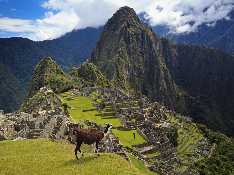 Toms__Research's tweet photo. The mysterious stone walls and stunning panoramic views definitely validate the worldwide fame Machi Pichu in Peru has.🇵🇪
Visit https://t.co/NcKjdcTR9i for more info today and you could be #travelling here!✈️
.
.
#travel #travelguide #travelblogger #travelphotography #tourist https://t.co/lCio48Bj2N