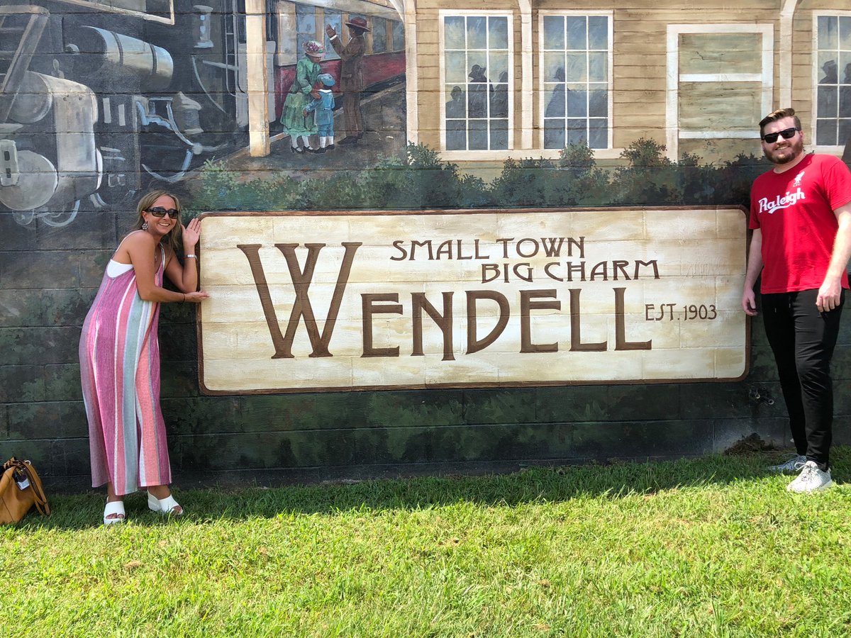 DCtheSC's tweet photo. Small town, big charm!
@wendellmiddle #wendellhowlout #EWstrong https://t.co/DuYP0eH6kE