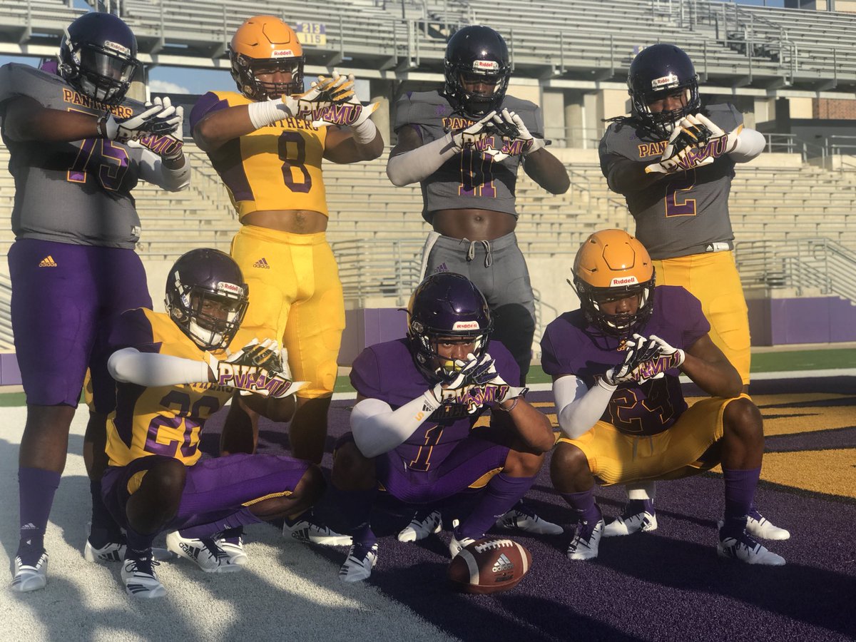 _Tizzzy's tweet photo. Make sure y’all come correct #PVANTION #dooleyera 💜💛 https://t.co/hJx3CA3t7Q