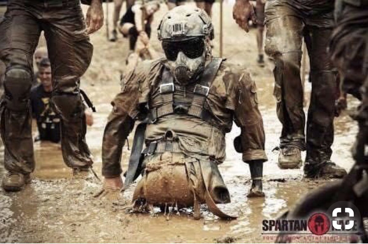 Jamierodr14's tweet image. This is Incredible! Marine CPL Todd Love a triple amputee participated in a 10.5 Km race for fallen soldiers. #Respect 🇺🇸 Can he get a RT?