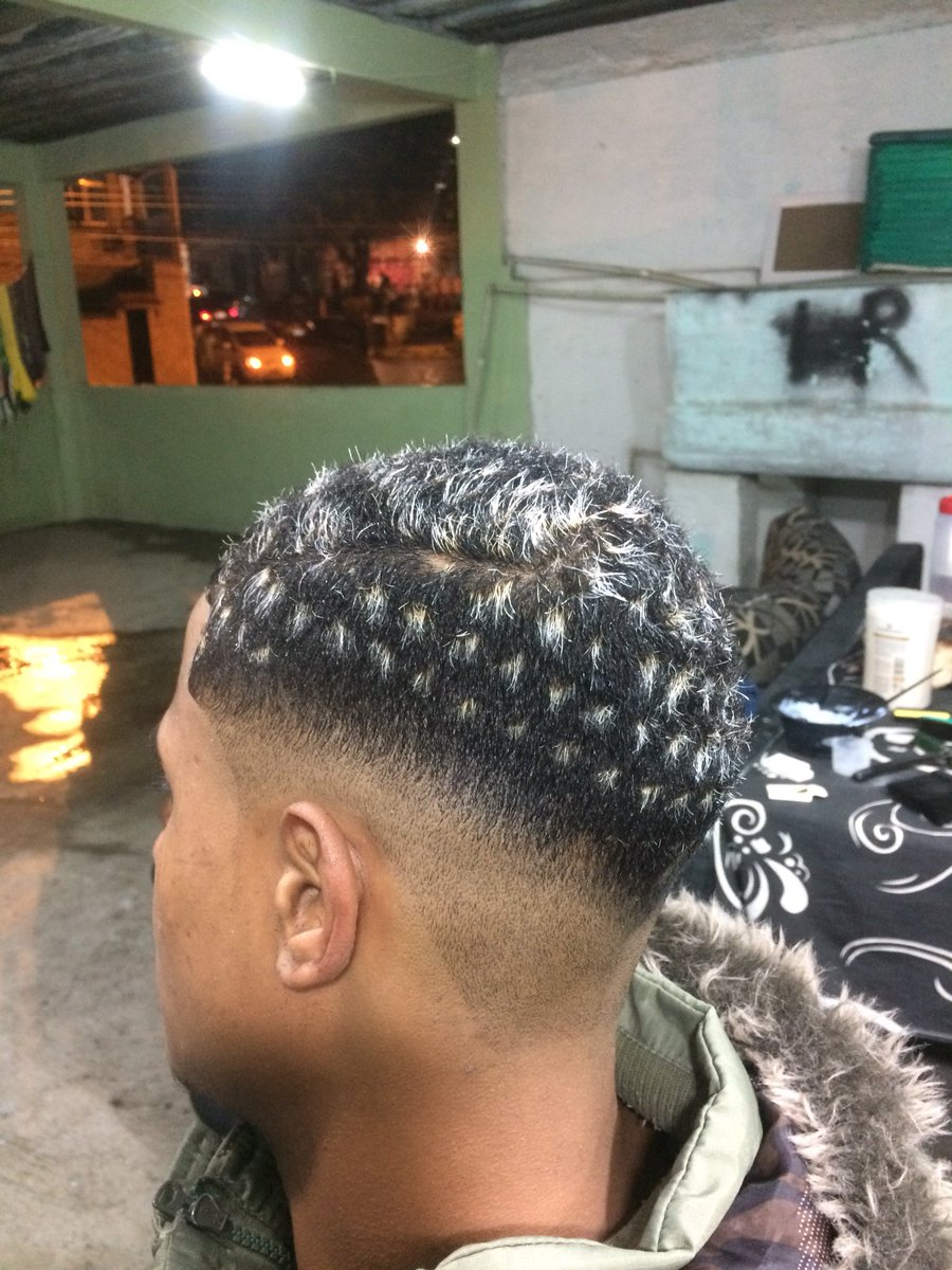 Lucasrusso1's tweet photo. Inspirado hoje botei p fuder vai toma no cu! Russao do Corte fé amanhã tem mais ! 🥋💪 #DaRT #nahumildade https://t.co/DHOdtDSBtX