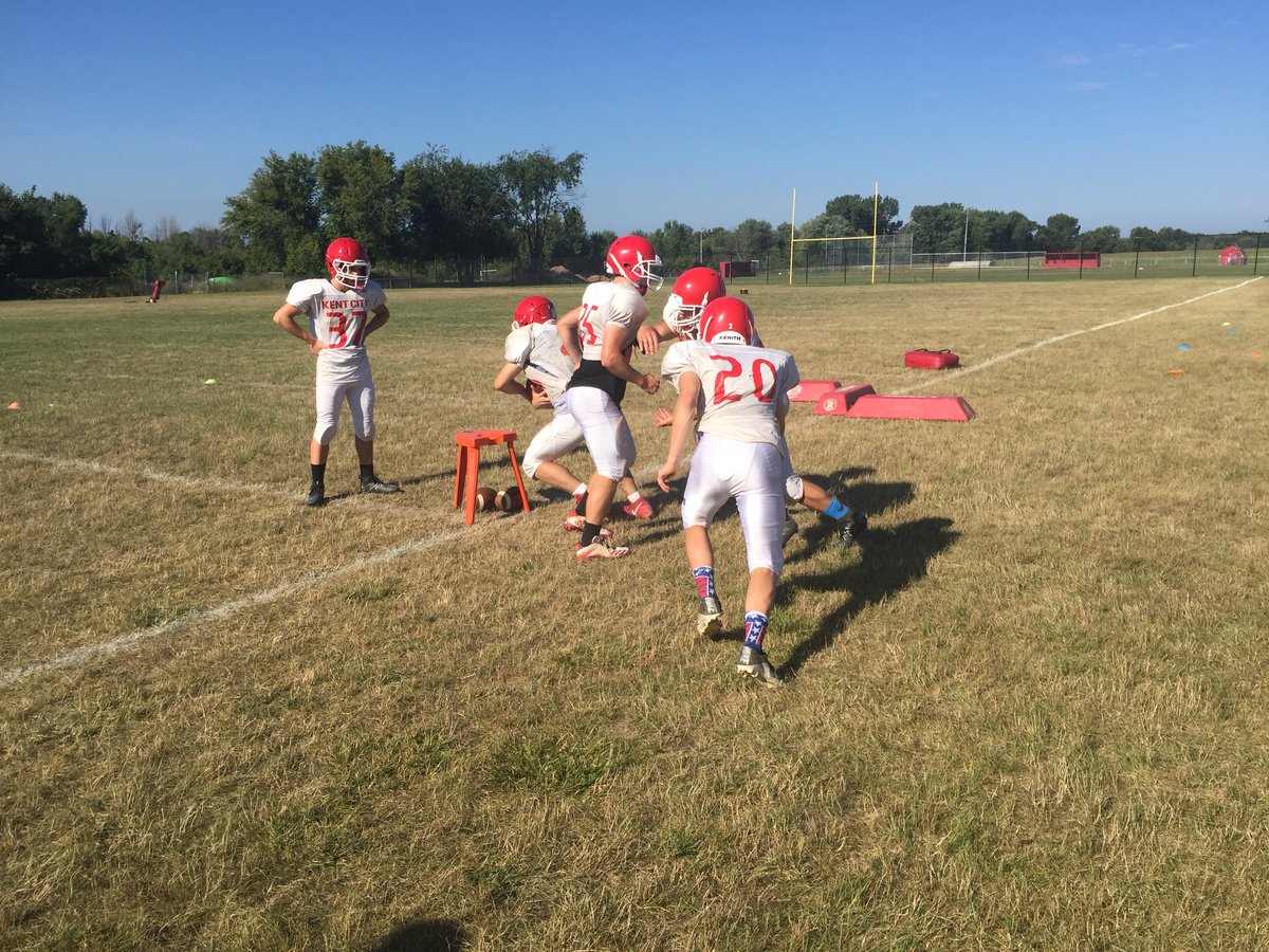 Kent City earned the first undefeated regular season in school history in 2017.  The Eagles will look to continue that success this fall!