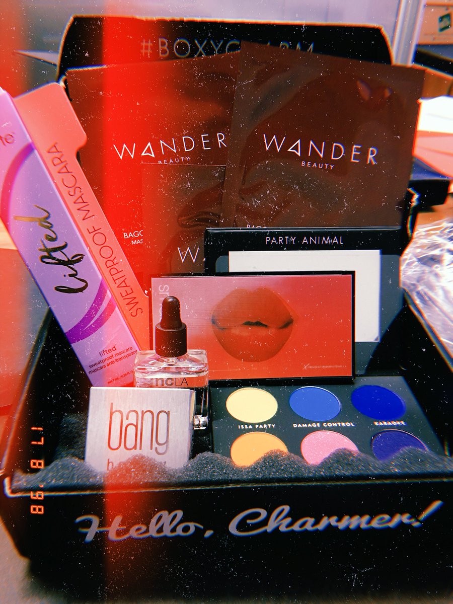 vmlerpy's tweet photo. Feeling the love 😍❤️🤤 #BoxyParty 
@boxycharm https://t.co/TdBeTqdx81