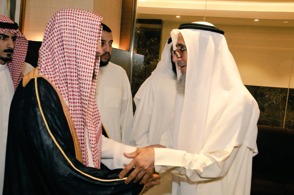 صحة عسير على تويتر رسالة إلى أبطال الصحة من فضيلة الشيخ الدكتور جبريل بن محمد بن حسن البصيلي عضو هيئة كبار العلماء وعضو الإفتاء في منطقة عسير أبطال الصحة نعتز بكم