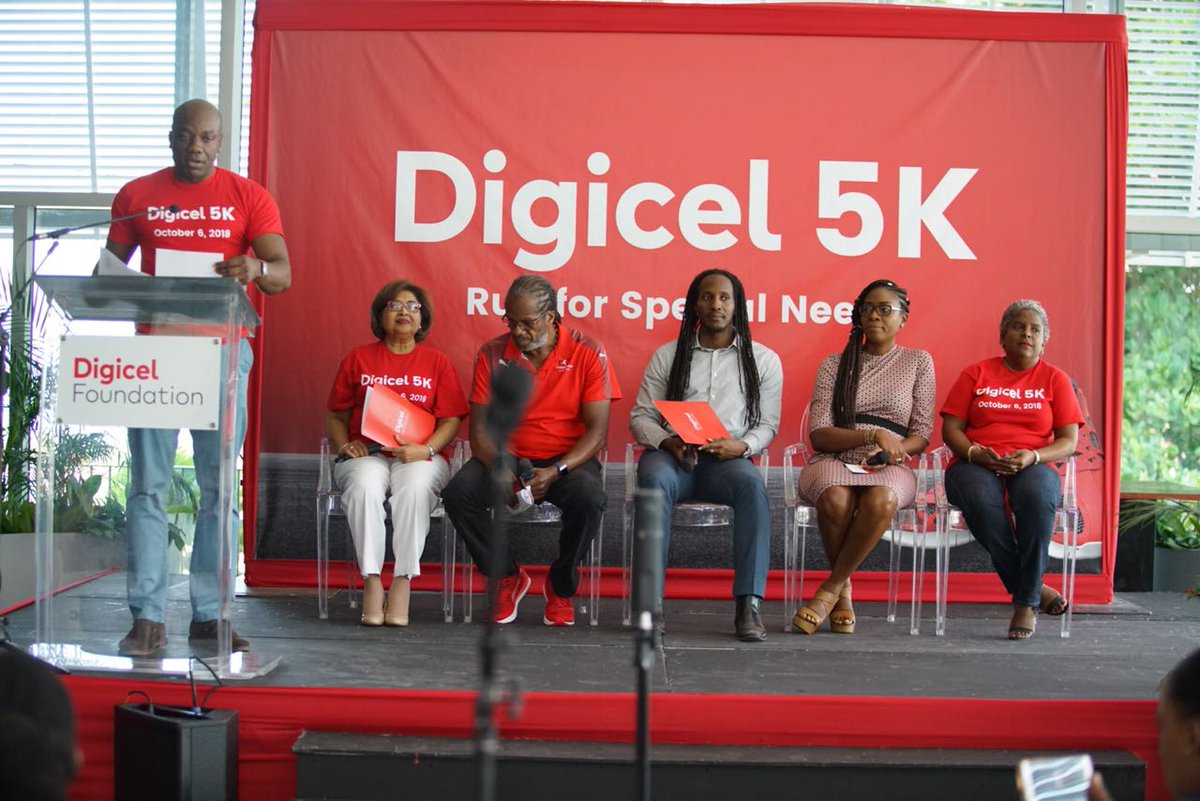 DIGICELJamaica's tweet photo. It's Run/Walk/Wheel/Fun time again with the Digicel 5K ON Saturday October 6, 2018.

Early bird registration is open now at https://t.co/ZtXfyNQjSp. #DigicelNight5K https://t.co/oJNQnJomng