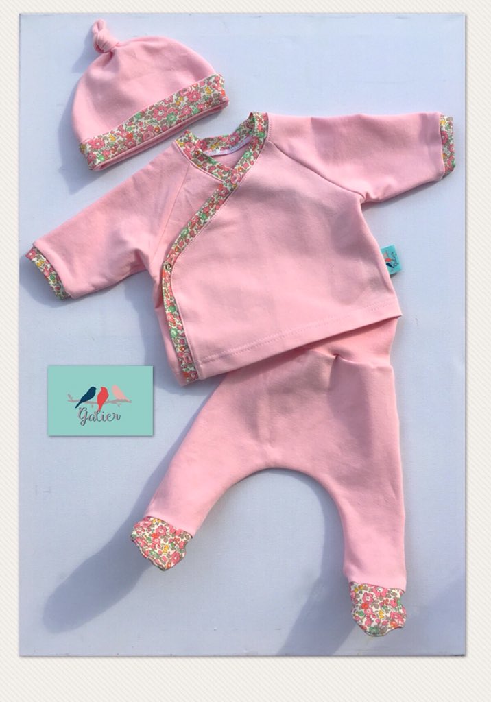 galierfabric's tweet photo. nveau trousseau «bienvenue bb »Liberty
➡️https://t.co/4YMssZd7kv
 #bébé #baby #babygirl #futuremaman #futuremaman2018 #mumtobe #enceinte #grossesse #pregnancy #naissance #accouchement #accouchement2018 #faitmain #handmade #creationcouture #mompreneur #microentrepreneur https://t.co/47wHl6VUDa