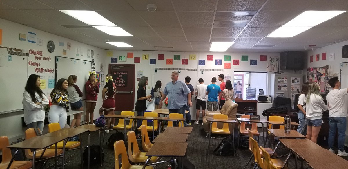 MrsTedei's tweet image. Great first week with #visualpatterns @fawnpnguyen #breakoutedu @miss_meikle and #360math @edcampOSjr can't wait for next week! @RobbieGreep #iteachalg1