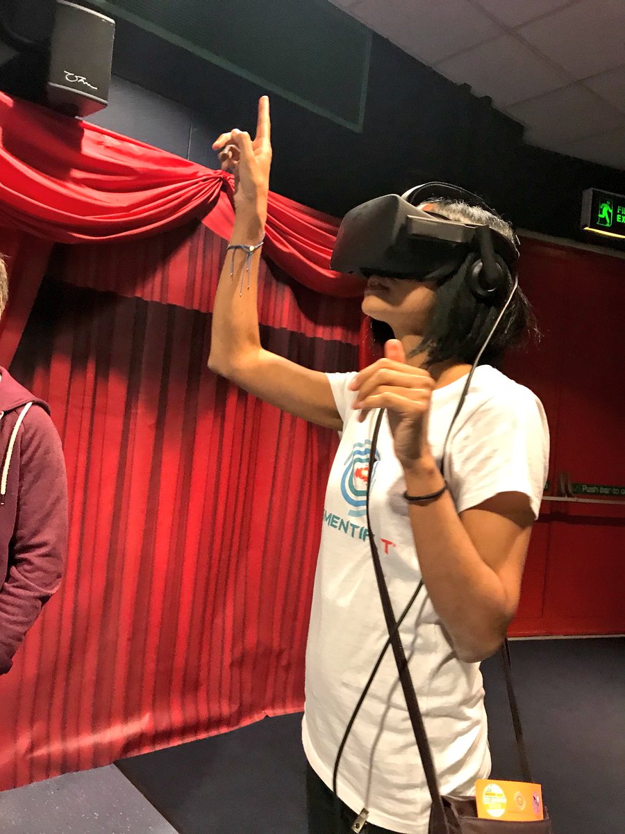 AugmentifyIt's tweet photo. We had a Great time at @eurekamuseum today on their #Tech Day with our #AR
We even got to try out some Awesome #VR by @UniversityLeeds ! 
We shall be back on Saturday in the Theatre, come see us &amp; make something fun to take home with you! 😉 #AugmentedReality #AugmentifyIt💫 https://t.co/BOVRyJFRIi