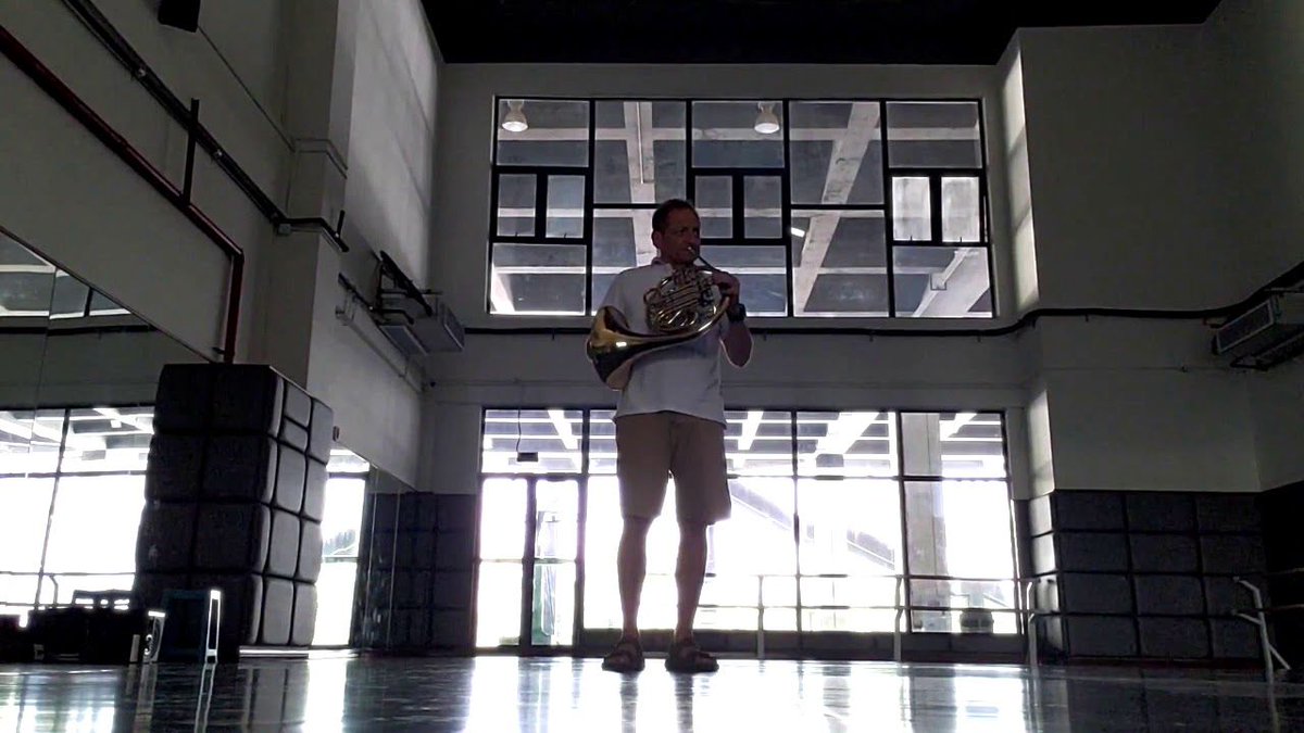 Lee_Chazen's tweet photo. A #STEAM Summer camp in Chongqing, #China. The kids are on a break. I sneak off to a ballet room on the amazing DEPU Foreign Language School campus. The acoustics are perfect for the horn. Here's what happened. https://t.co/16UT8Mi5qL #FrenchHorn #Horn #Music #iCamps https://t.co/w55mOm9jE4