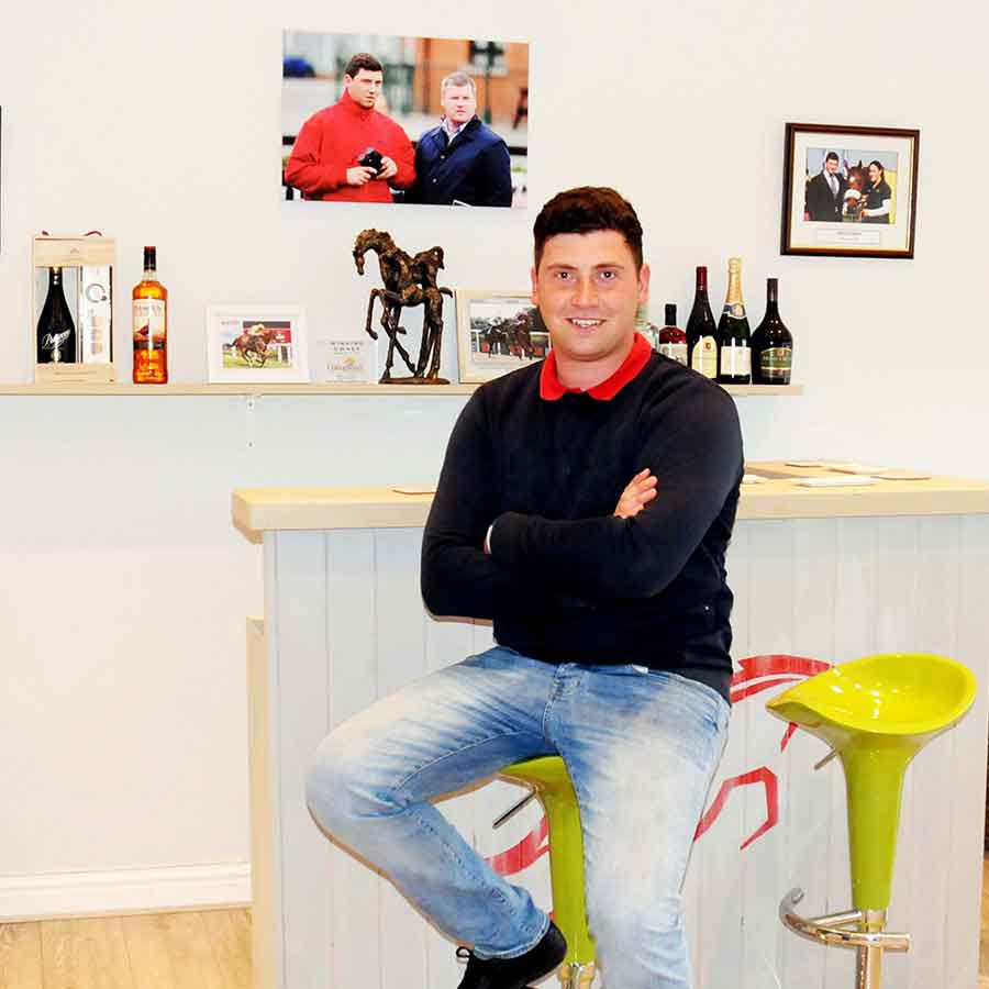 OllyMurphyClub's tweet image. The Olly Murphy Racing Club has now joined Twitter. It’s aim is to offer everyone a fun, affordable approach to experience racehorse ownership. You can read all about it on our website here &amp;gt; goo.gl/w35a2L Please RT to help spread the word. 💁‍♂️