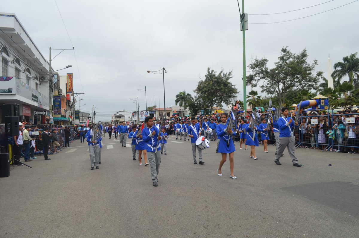 PicoPesantes's tweet photo. DESFILE #SantaElena  491 años del Descubrimiento de la Península de Santa Elena.
INSTITUCIONES EDUCATIVAS https://t.co/BZLSsXqh4p