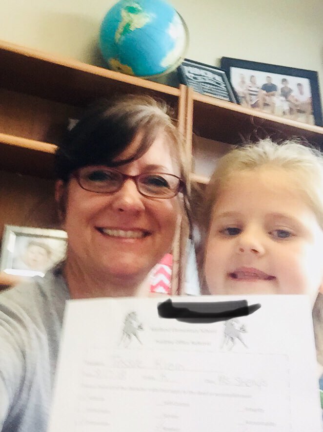 bani_meharg's tweet photo. My first positive office referral of the school year...way to shine like a Mustang Tessie! #welcometokinder #BestYearYet @MidlandElem https://t.co/y6fD5BcOJG