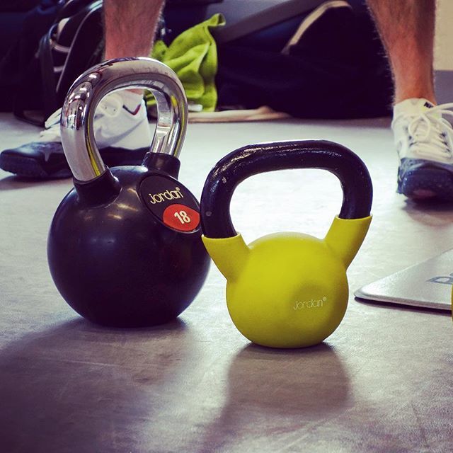 newenergyfit's tweet photo. Rocky is taking over Tuesday night Kettlebell class at 6:30pm! 🏆💪🏾 Book now for a killer workout! #newenergyfitness #kettlebell #kettlebellclass #kettlebellworkout #gymlife #fitnessclass https://t.co/s0fyhjIry8