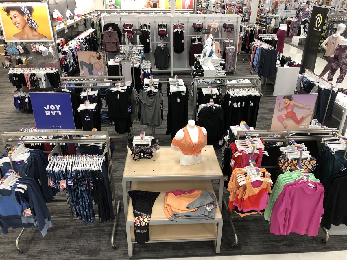 C9 is now remerchandised and ready to drive sales! #T0673 @Karp621 <a href="/krussell808/">Kathy</a> <a href="/Rochelle_1114/">Rochelle</a> <a href="/ShereeHalsey/">Sheree Halsey</a> <a href="/settoselltarget/">Heather Fountain</a> <a href="/Summer_K_W/">Summer Hickok</a> <a href="/Djoumbarry/">Djouma Barry</a>