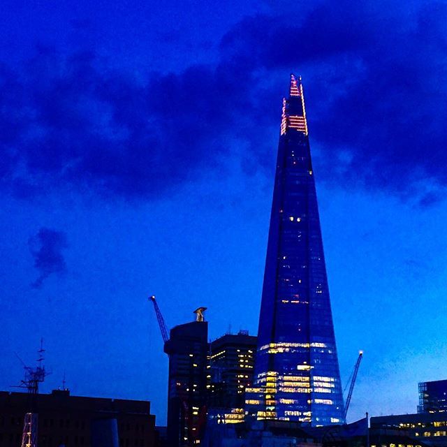 binnyshahpatel's tweet photo. A fantastic evening at @theshardlondon @aquashard ⠀
⠀⠀⠀
#summerinlondon #drinksinLondon #foodphotography #luxurylifestyle #bubbles #champagnelover #visitlondon #thehappynow #travelwriter #luxurytravel #travelblogger #beautifulmatters #visualcollect… https://t.co/L6MAGjNWZ8 https://t.co/ztSJzNIowl