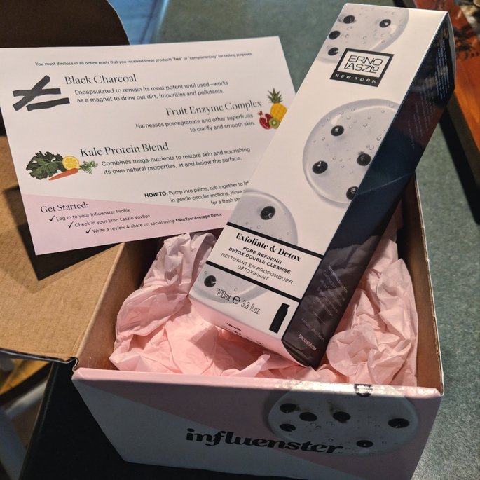 Spunky_JBird's tweet photo. Got my #voxbox from @ernolaszlonyc and @influenster today! Can't wait to try this cleanser/exfoliant. 
#freebie #notyouraveragedetox #gift #clearskin https://t.co/GAjecqwhsY