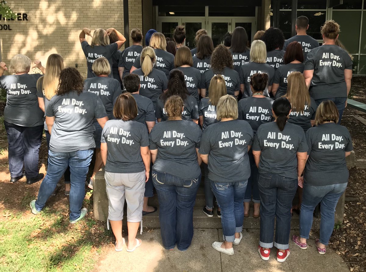 WilderSPS's tweet photo. Awesome first week of school. Thanks for sharing your amazing students with us. 

All Day. Every Day. 

#WilderRocks https://t.co/euGz3Q7Z0N